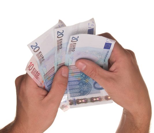 Kaufkraft und Inflation: Erhöhung der Beamtengehälter um 3,5% ab dem 1. Juli Gehaltserhöhung