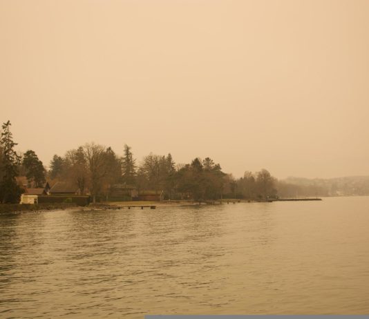 Saharasand: Neue Staubwolke wird am Wochenende über Frankreich fegen Saharasand_in_der Luft