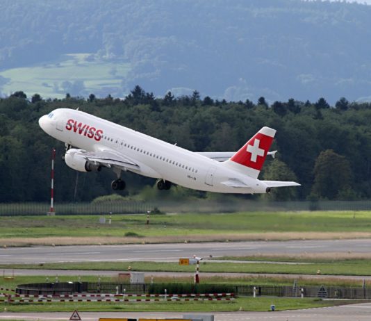Der Schweizer Luftraum blieb am Mittwoch fast zwei Stunden lang geschlossen Flugverkehr_Schweiz