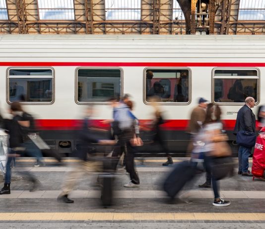 SNCF will im Sommer 500.000 zusätzliche Sitzplätze in ihren Zügen anbieten Bahnreisen