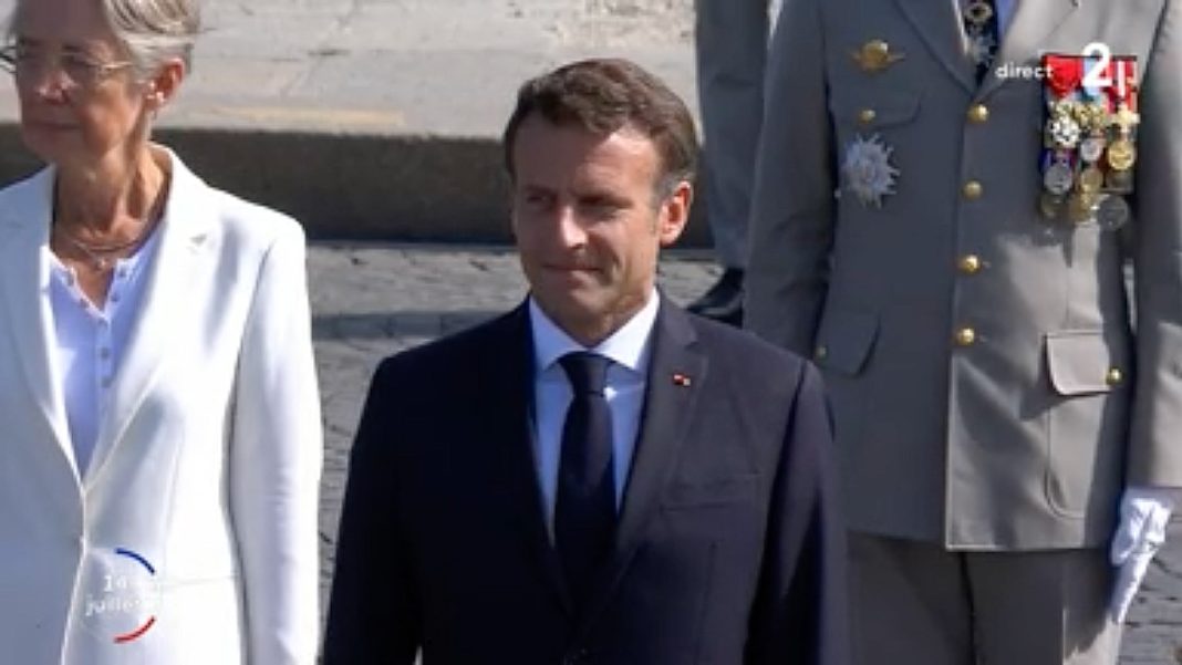 Macron_Parade