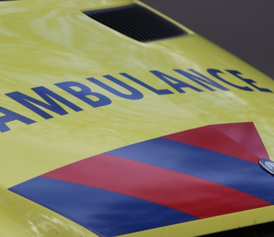 Pyrénées-Atlantiques: Tod eines Kleinkindes, das bei der Hitze in einem Auto vergessen wurde Krankenwagen