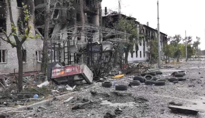 zerstörte_Wohnhäuser_in_Luhansk