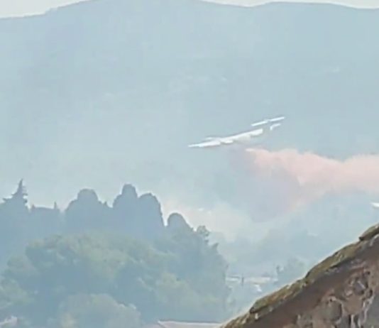 Verkehrsbehinderungen durch Feuer an der Autobahn A61 zwischen Narbonne und Toulouse Feuer_Saint-Martin_Aude