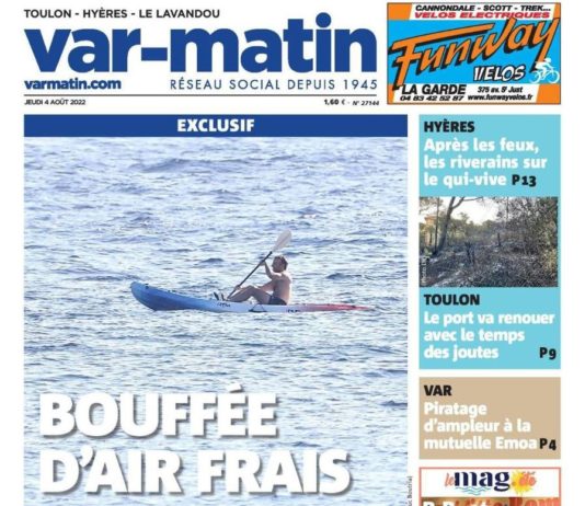 Emmanuel Macron macht eine Kanufahrt rund um das Fort de Bregançon im Departement Var VarMatin_Macron_in_Kanu