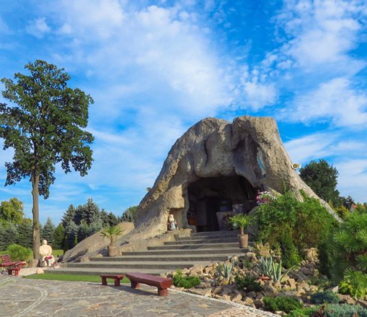 Dürre: Wird das heilige Wasser in Lourdes bald knapp? Lourdes_Grotte