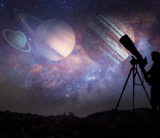 Sternschnuppen, Supermond, Saturnringe… was man im August am Himmel beobachten kann Astronomie
