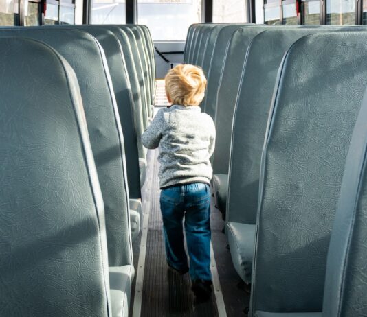 Schulanfang 2022: In Frankreich fehlen tausende Schulbusfahrer Schulbus