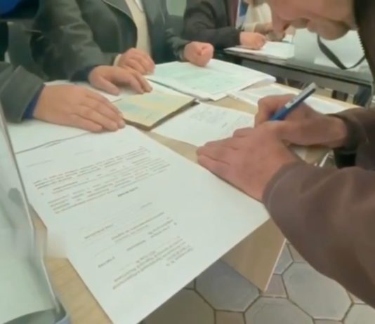 Annexionsreferenden: Laut russischer Wahlkommission hat eine grosse Mehrheit mit „Ja“ abgestimmt Referendum_Ukraine