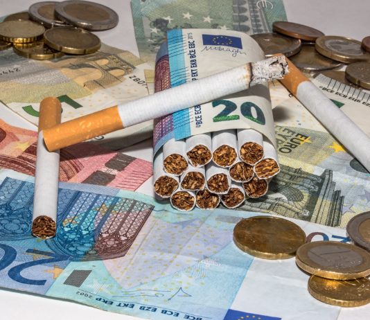Elisabethe Borne: Eine Zigarettenpackung wird 2023 mindestens 11 Euro kosten Zigaretten_Preisanstieg