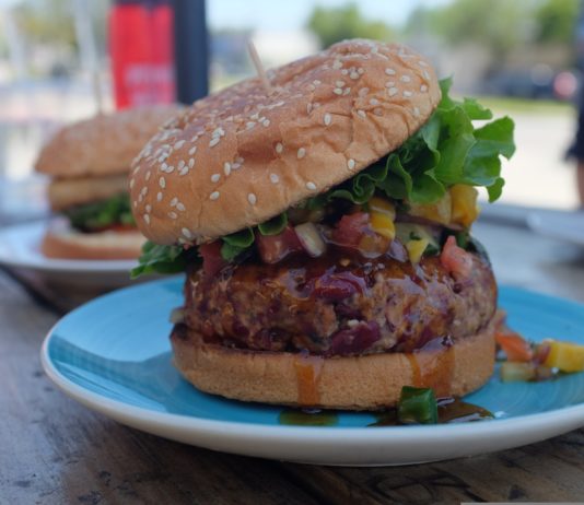 Pflanzensteaks – ein mehr oder weniger guter Fleischersatz vegetarische_Burger