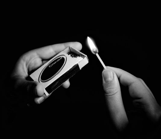 Im Sommer 48 mutmaßliche Brandstifter in Frankreich festgenommen Brandstiftung