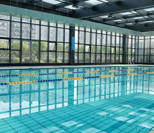 Kältere Klassenzimmer und geschlossene Schwimmbäder – Gemeinden sparen Energiekosten geschlossenes_Schwimmbad