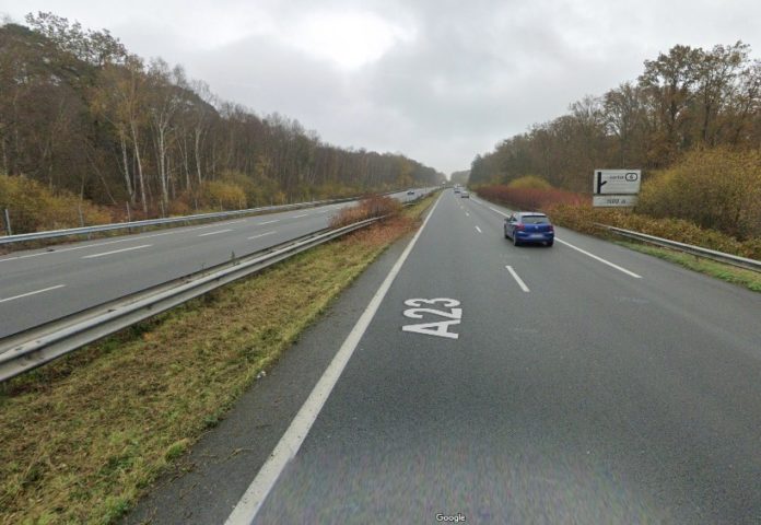 Autobahn_A23