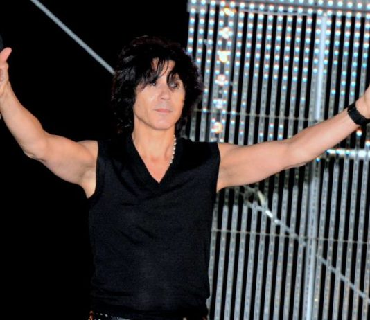 Jean-Luc Lahaye: Gericht verbietet dem Sänger in der Öffentlichkeit aufzutreten Jean-Luc_Lahaye_2013_2