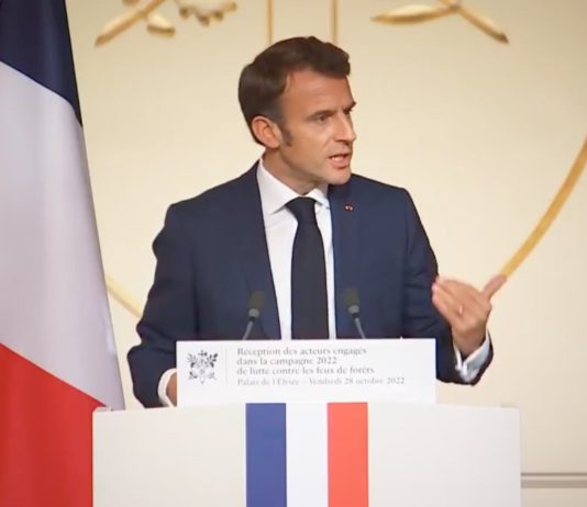 Emmanuel Macron kündigt neuen Plan zur Bekämpfung von Waldbränden an Macron_Elysee