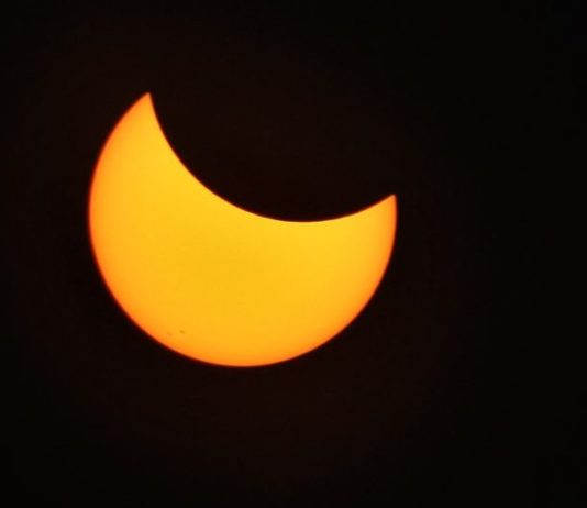 Auch in Frankreich sieht man die Sonnenfinsternis vom 25. Oktober Teilweise_Sonnenfinsternis