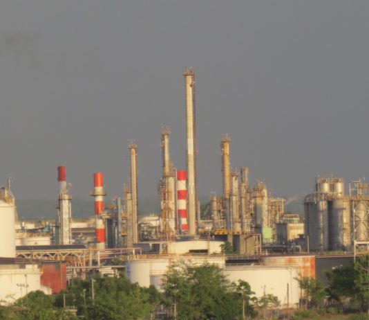 Benzinknappheit: Über 20% der französischen Tankstellen ohne Benzin Raffinerie