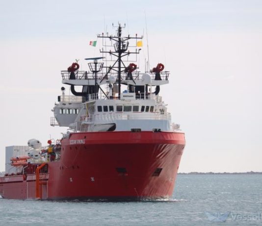 Mittelmeer: Mehrere hundert Migranten sitzen noch immer auf Rettungsschiffen fest Ocean_Viking