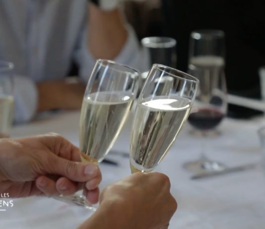 Gastronomie: Britische Schaumweine wollen qualitativ mit französischen Champagnern konkurrieren Champagner_oder_Schaumwein
