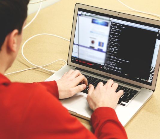 Kinderpornografie: Großer Fahndungserfolg in Frankreich – 48 Männer festgenommen Online_Kriminalität
