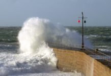 Sieben Stunden im Griff der See: Muschelsammler in der Vendée in letzter Minute gerettet Sturm_Atlantikküste