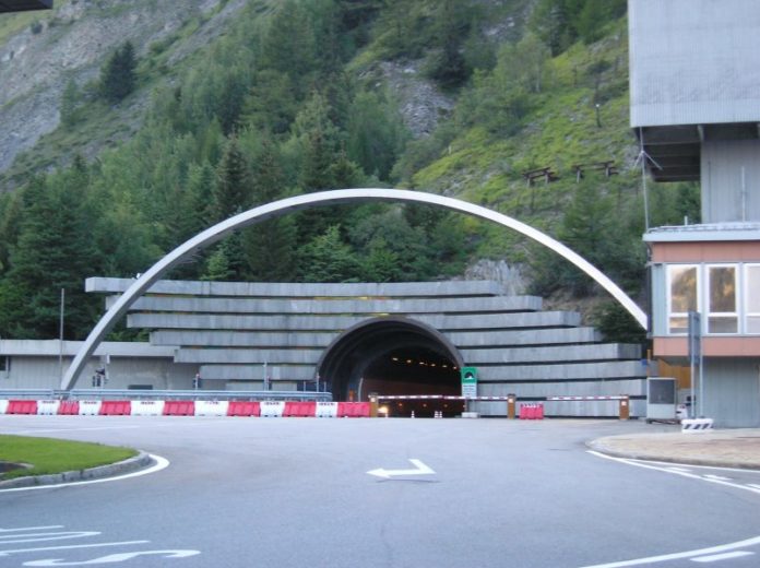 Mot-Blanc-Tunnel