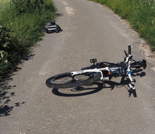Autofahrer tötete im März Radfahrerin – Leiche bleibt bis heute unauffindbar Unfall_Fahrrad_Illustration