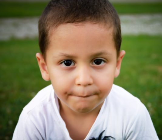 Unicef: In Frankreich lebt mehr als ein Fünftel der Kinder unterhalb der Armutsgrenze Kind_Junge