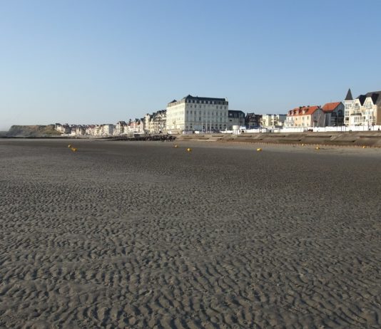 Seine-Maritime: Spaziergänger entdecken menschlichen Fuß am Strand Fecamp_Strand