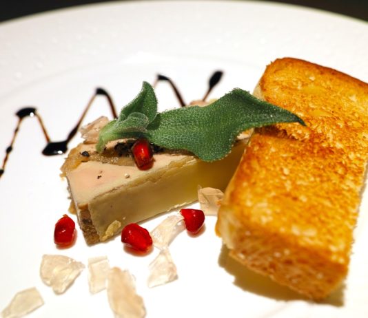 Charles III. will auf Antrag einer Naturschutzorganisation die Foie gras aus seiner königlichen Küche verbannen Foie_gras