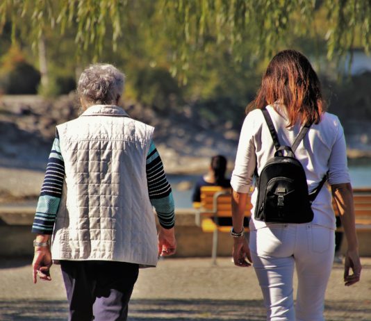 Eltern finden ihre Tochter über 50 Jahre nach ihrer Entführung wieder Mutter_Tochter