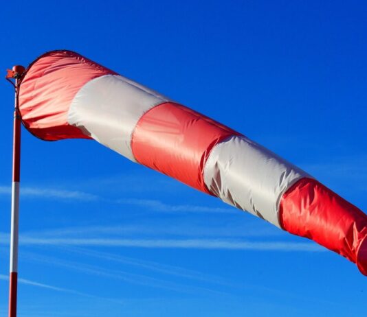 Wetter: Ein neuer Sturm mit dem Namen Denise wird den Westen Frankreichs treffen Windsack