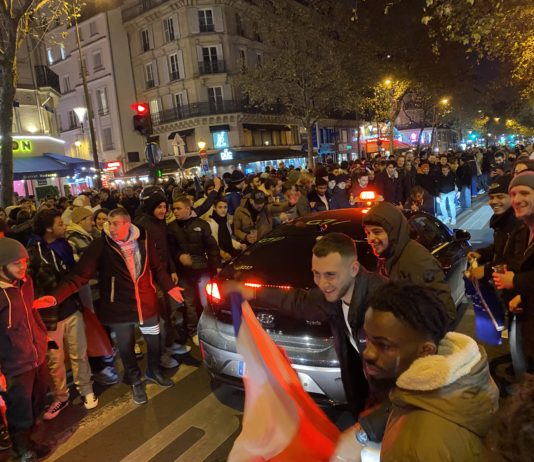 Frankreich-Marokko: Jubelszenen, ein tödlicher Unfall, brennende Autos… Jubel_in_Paris