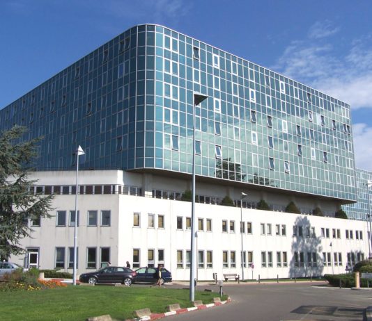 Das André-Mignot-Krankenhaus in Versailles wurde Opfer eines Cyberangriffs Le_Chesnay_Hôpital_Mignot