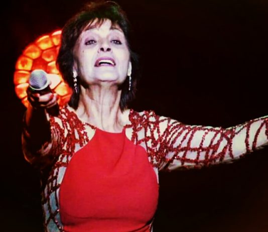 Die portugiesische Sängerin Linda de Suza starb heute im Alter von 74 Jahren in Frankreich an Corona Linda_De_Suza_en_2017