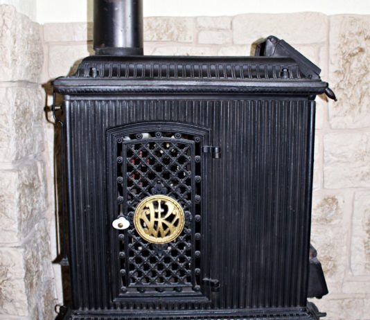 Zusatzheizungen: Welche Modelle sind am günstigsten? Ofen