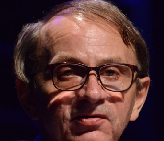 Schock: Schriftsteller Michel Houellebecq ist Gaststar in Pornofilm Michel_Houellebecq_2016_Wikipedia