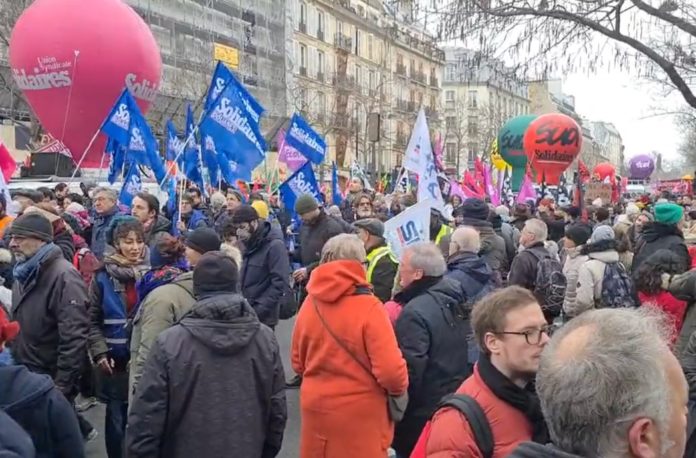 Demo_Rentenreform_Paris