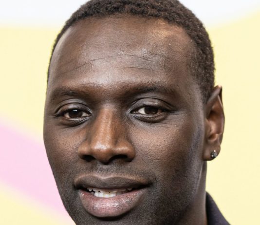 Polemik um Omar Sy: Sind wir blind für das, was außerhalb Europas passiert? Omar_Sy_Berlin 2020-Wikipedia