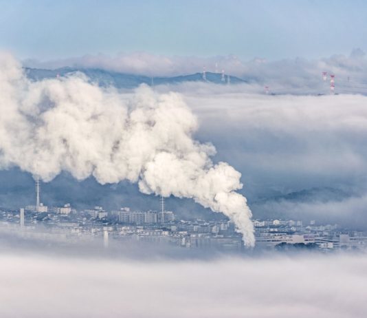 Klima: Regierung nimmt Autos, Fabriken und Heizkessel ins Visier, um Emissionen bis 2030 zu senken Klimawandel_CO2