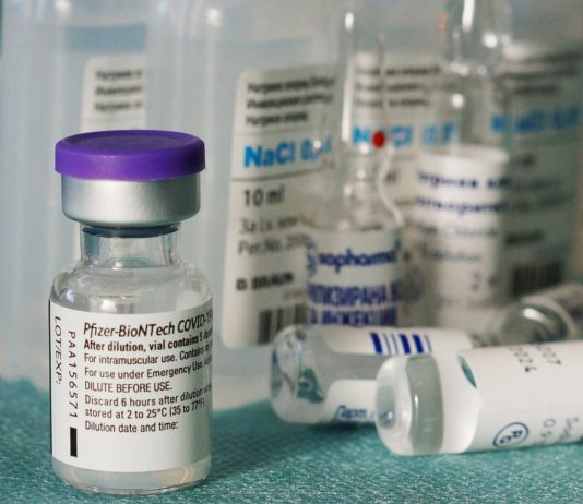 Covid-19: Was man über die Impfung für Kinder unter 5 Jahren wissen sollte BioNTech-Pfizer