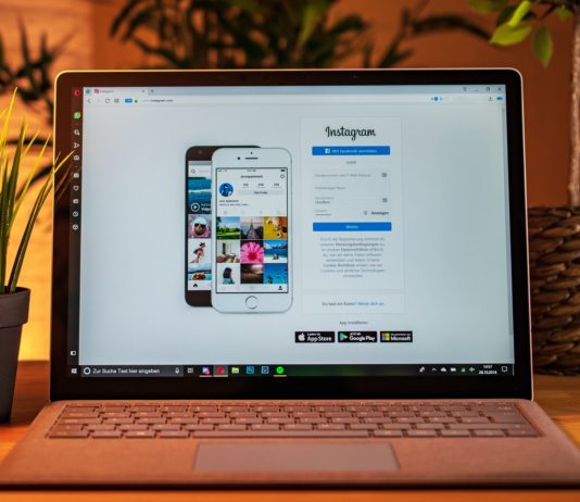 Justiz: Sammelklage wegen Betrugs gegen Influencer Laptop_Influencer