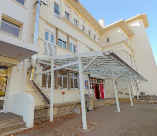 Saint-Jean-de-Luz: Lehrerin im Gymnasium von Schüler erstochen Gymnasium_Saint-Thomas-d'Aquin_Saint-Jean-de-Luz