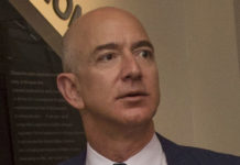 Emmanuel Macron nimmt Jeff Bezos in Ehrenlegion auf – empörte Reaktionen von der Linken Jeff_Bezos