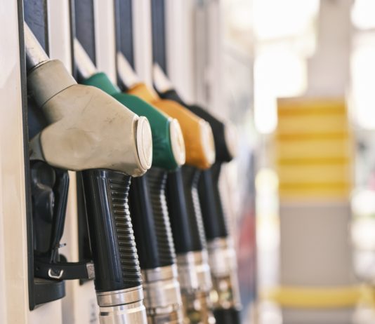 Kraftstoffpreise steigen In Frankreich seit Anfang Januar stetig an Zapfsäule