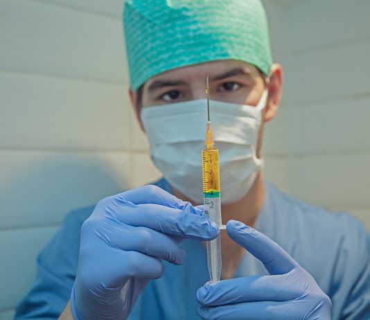 Covid-19: Oberste Gesundheitsbehörde erwägt Aufhebung der Pflichtimpfung für Pflegepersonal Pflichtimpfung_Pflegepersonal