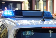 Kugelhagel im Weinberg – wie die Drogenkriminalität das Dorfleben erschüttert Polizei_Illustration