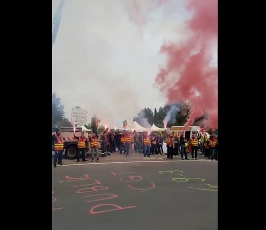 Rentenreform: Polizeikräfte räumen Blockade des Öldepots in Port-la-Nouvelle Blockaden