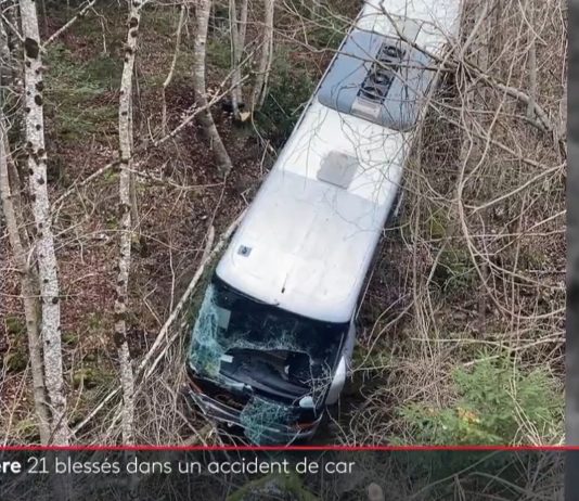 Isère: Bei einem Busunfall mit Kindern wurden 16 Personen verletzt – zwei Erwachsene in Lebensgefahr Busunfall_Corps_Screen_F2